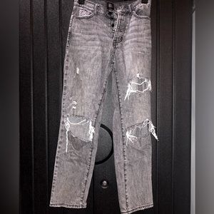 BDG Slim Straight Jeans from Urban Outfitters. Size 24.